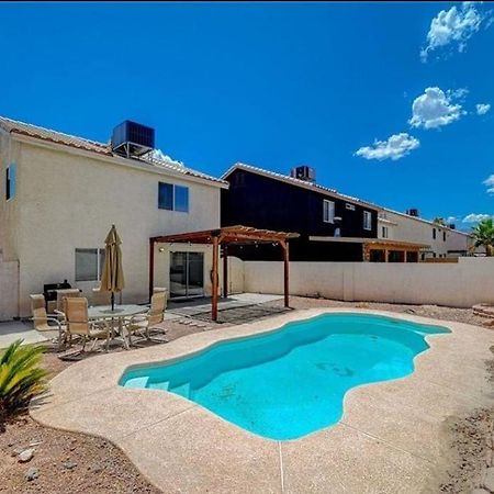 Pool Home Near The Strip Las Vegas Exterior photo